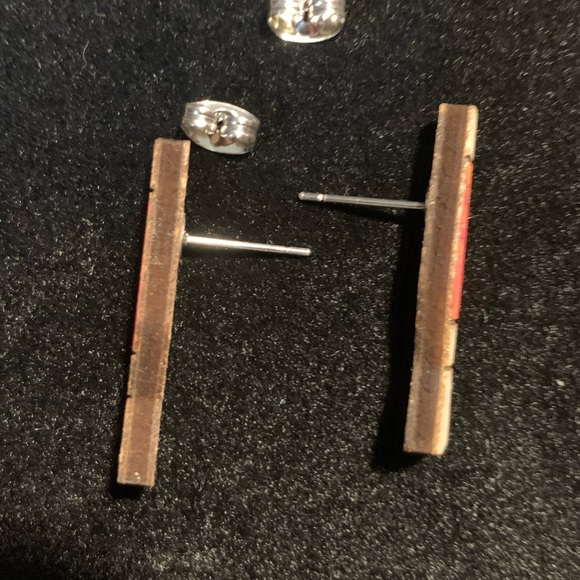 Groovy Wooden Lava Lamp Stud Earrings Ref & Yellow - Picture 4 of 5